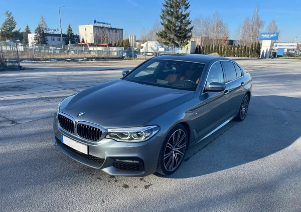 BMW Seria 5 cena 149900 przebieg: 119000, rok produkcji 2017 z Kielce małe 667